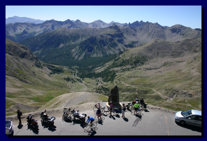 Ma anche i ciclisti arrivano!!