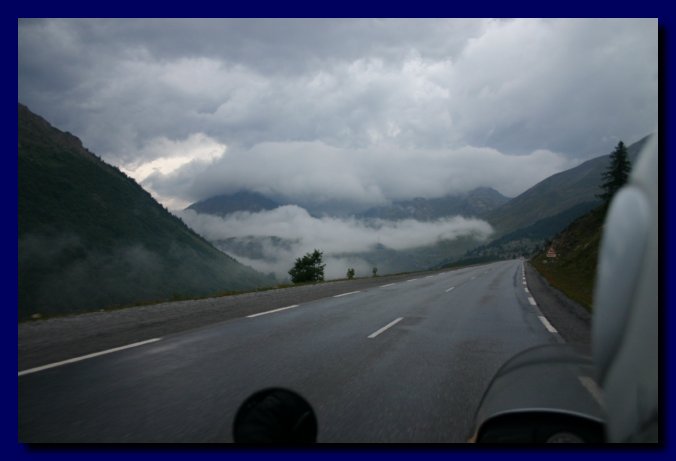 Ore 7, stiamo andando a sciare alle Deux Alpes