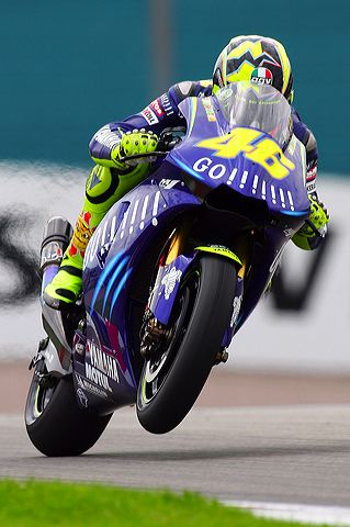 rossi_sachsenring_2004_2.jpg